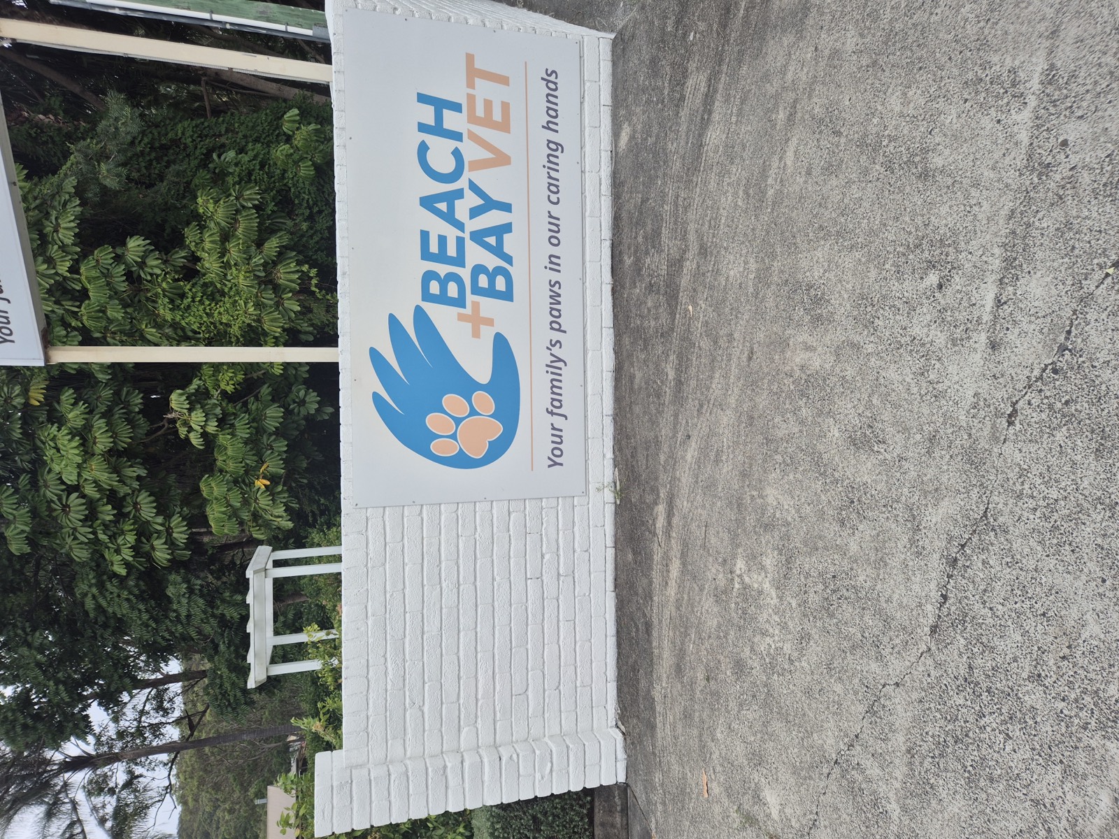 Commercial exterior and signage repaint at Beach Bay Vet