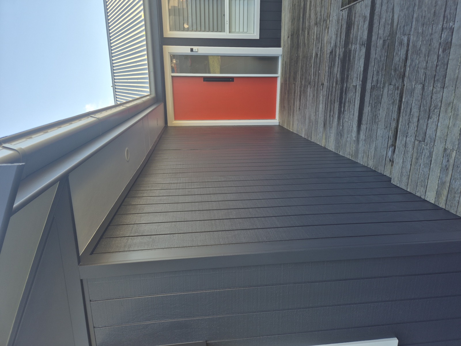 Dramatic deck and exterior transformation by Bodes Brushes